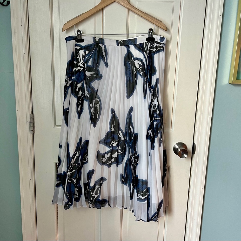 Banana Republic Floral Chiffon Pleated Midi Skirt 16 Plus Box Pleat Spring - Picture 9 of 11